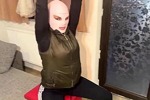 hey check out milfycalla's steamy workout preview up close