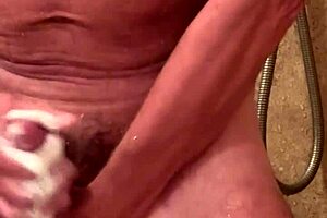 shower flashing naked mature pussy handjob explosion!!