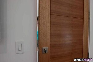 Rion king, want summer hart's jaw-dropping deepthroat blowjob gagging?