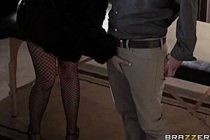 alena croft gives dirty massage turning hardcore with massive cumshot finish