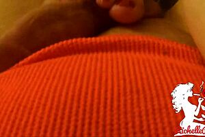 damn amateur milf richelle rose footjob got me cumming buckets!!