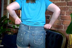 clara dee plays inclusive joi game spreading shaved pussy for all body types