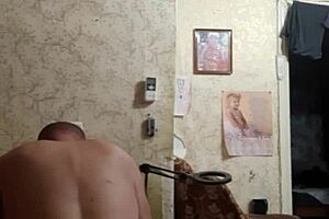 fat milf sucks pussy